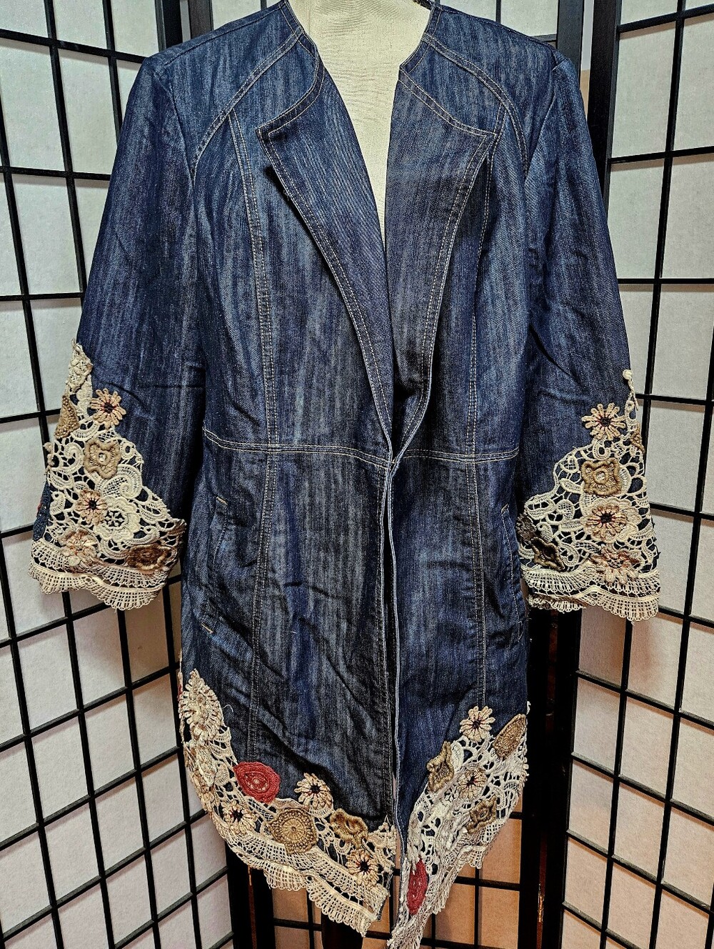 Chico's Size 3 (XL) Floral Crochet Lace Boho Denim Open Front Kimono Jacket